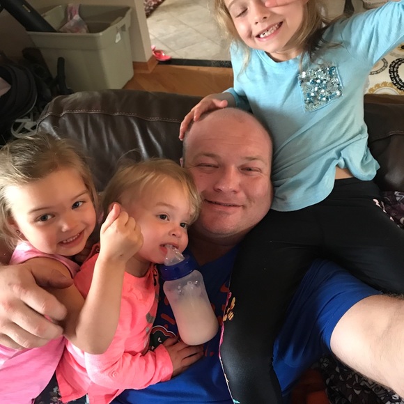 Meet your Posher, Josh - Picture 1 of 1